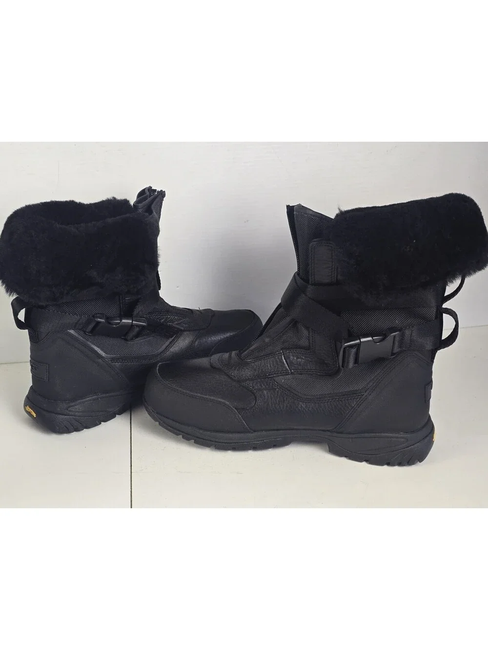 UGG TAHOE Boots Black Leather Sheepskin Waterproof Cold Weather Snow men's US 9